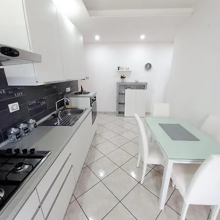 Bellavista House Apartmán *