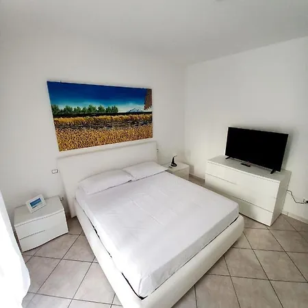 Bellavista House Apartmán *